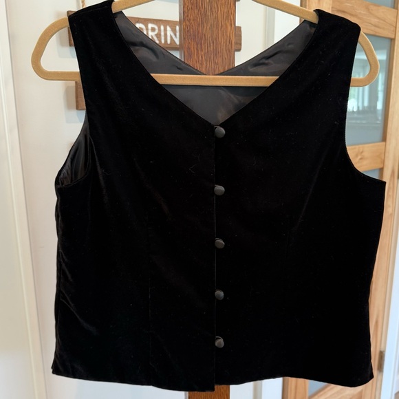Talbots Vintage Black Velvet Sleeveless Button Back Top Women’s‎ 12 EUC - Picture 2 of 9